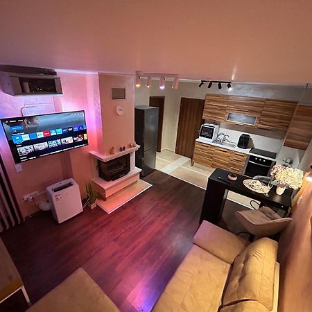 2-Bedroom, 2-Bathroom With Fireplace And Garden At Winslow Infinity Bansko Exterior foto