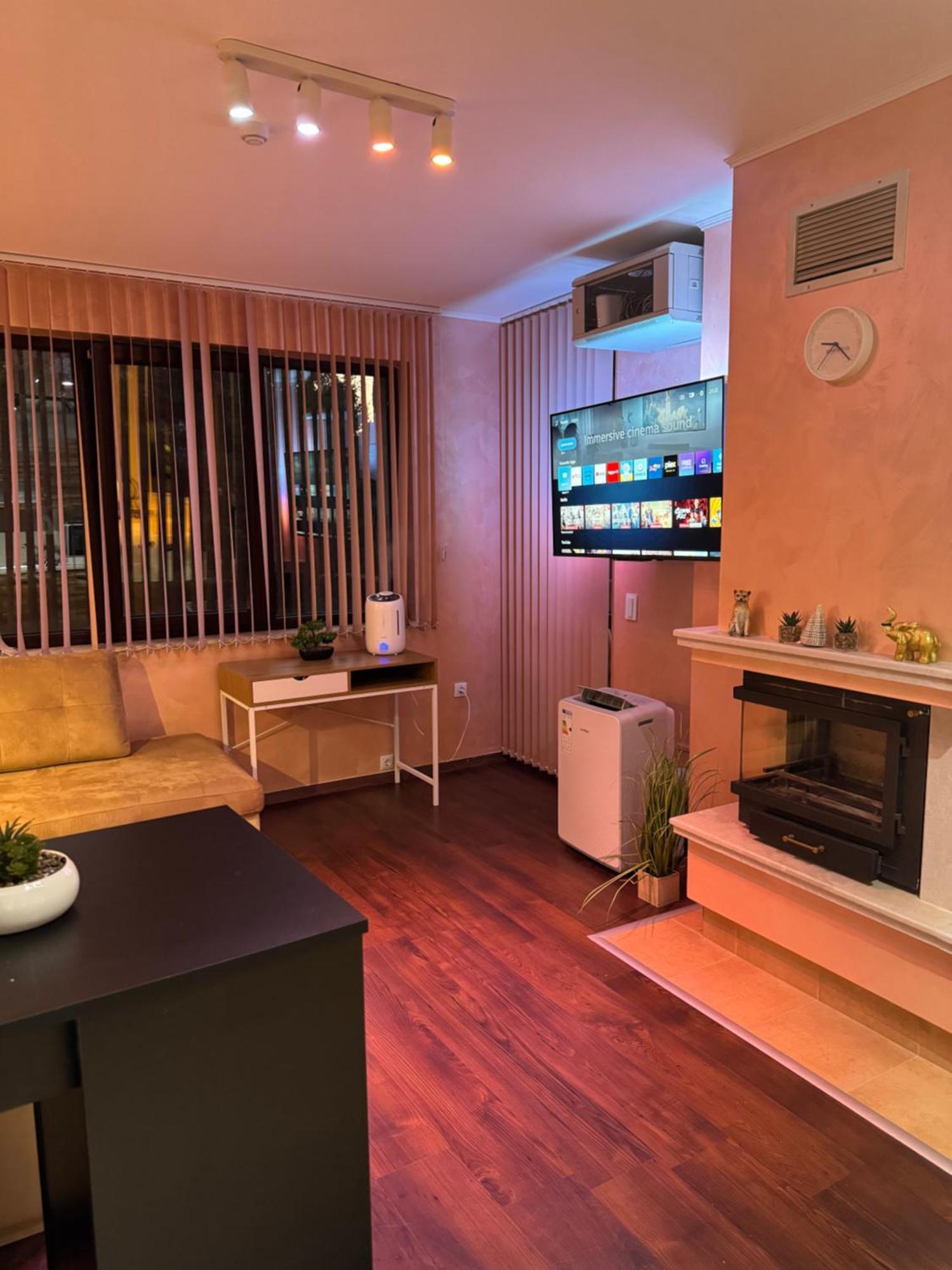 2-Bedroom, 2-Bathroom With Fireplace And Garden At Winslow Infinity Bansko Exterior foto