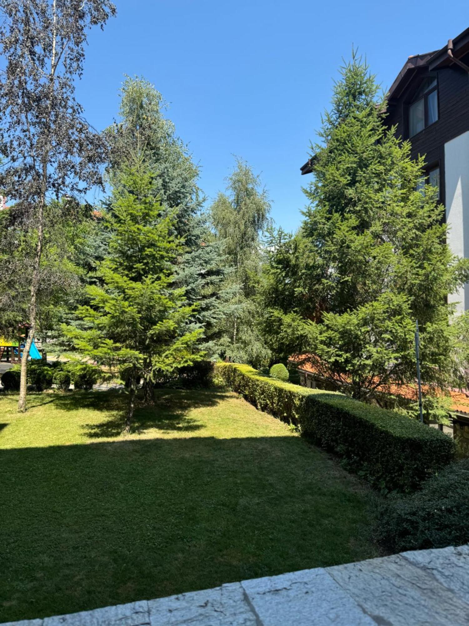 2-Bedroom, 2-Bathroom With Fireplace And Garden At Winslow Infinity Bansko Exterior foto