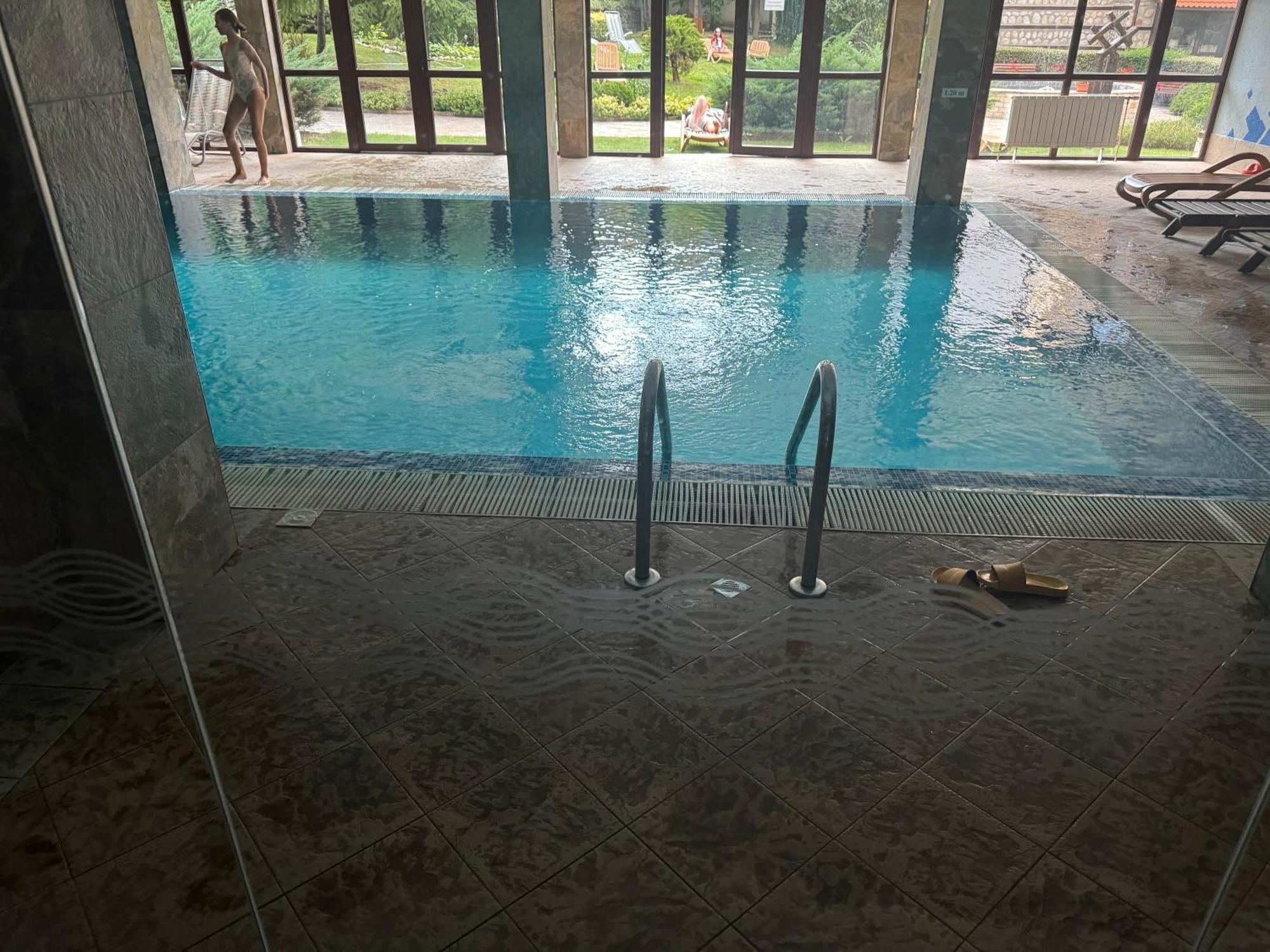 2-Bedroom, 2-Bathroom With Fireplace And Garden At Winslow Infinity Bansko Exterior foto